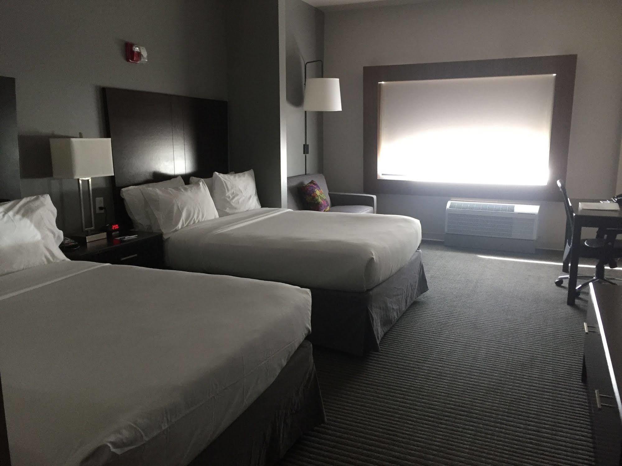 Holiday Inn Express And Suites Tahlequah By Ihg Exteriör bild